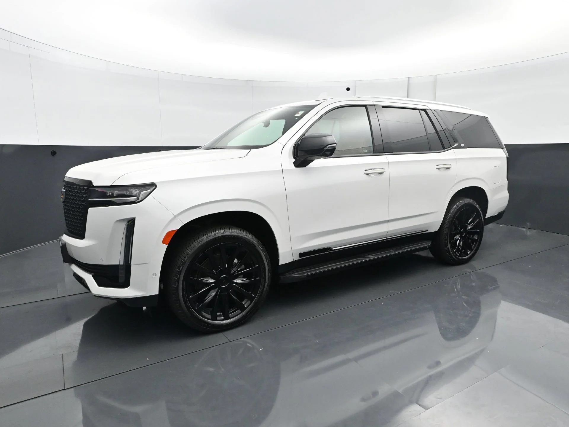 Used 2021 Cadillac Escalade Premium Luxury with VIN 1GYS4BKL1MR429613 for sale in Bloomington, Minnesota