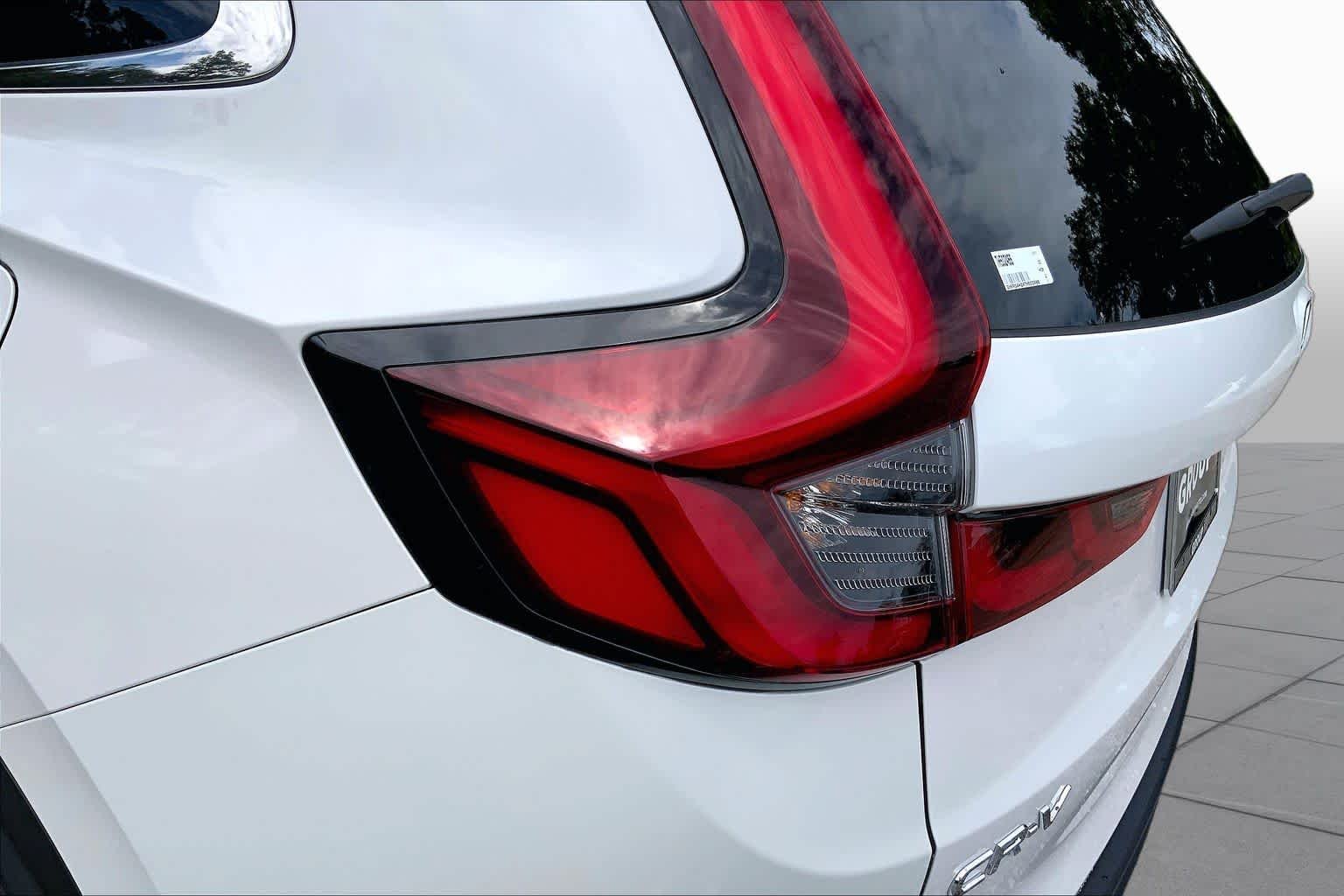 Certified Used 2026 Platinum White Pearl Honda AWD LX image 28