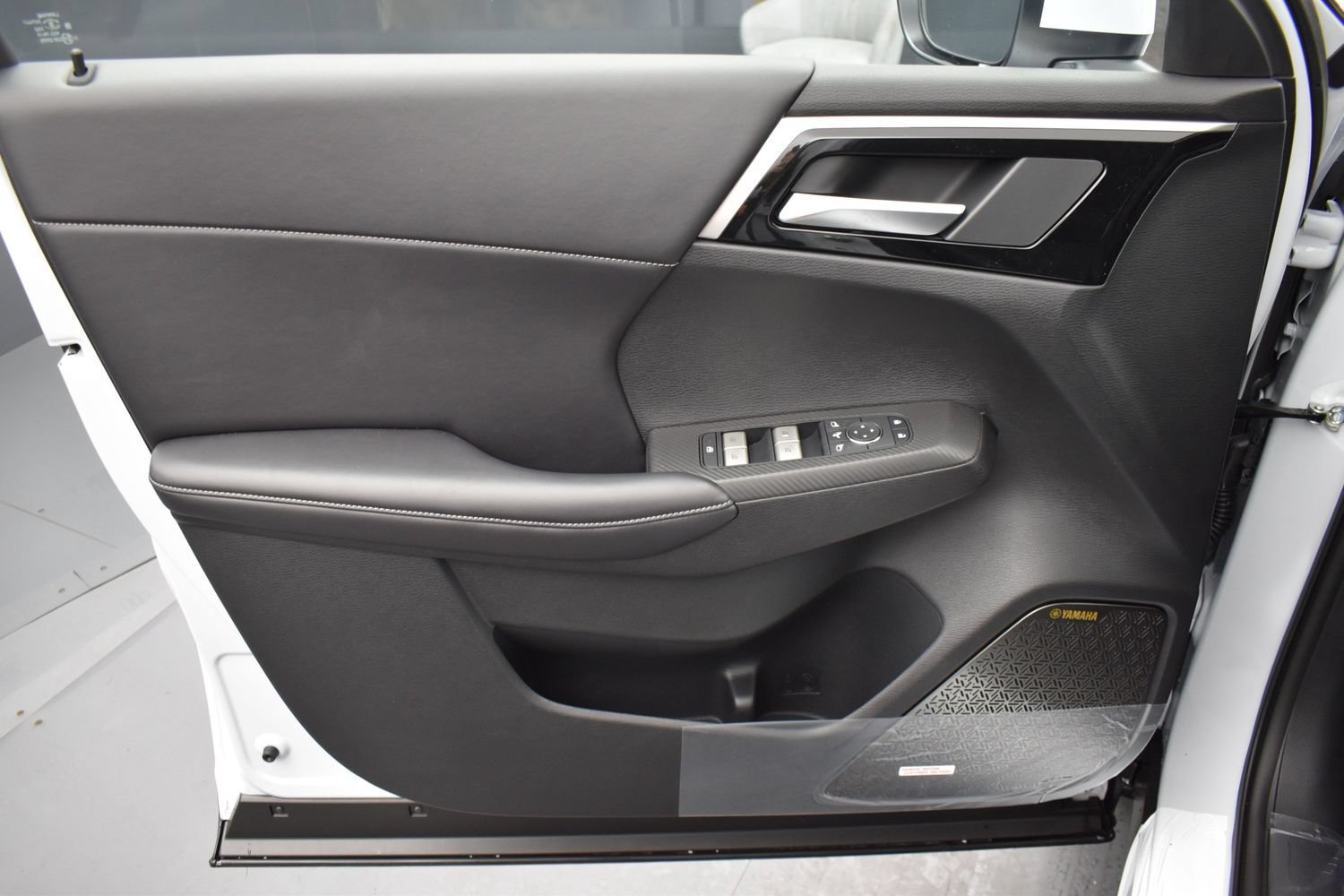 New 2026 White Mitsubishi SE 1.5T 2WD image 9