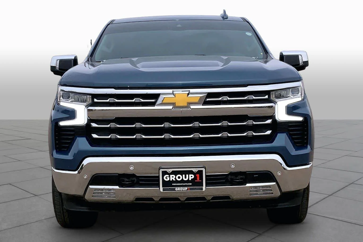 Used 2024 Lakeshore Blue Metallic Chevrolet LTZ image 4