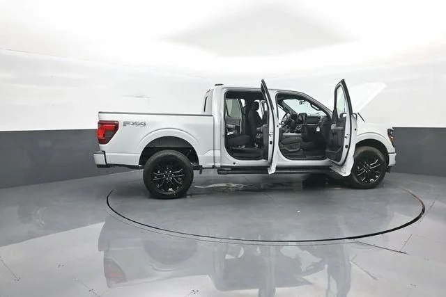 New 2026 Avalanche Ford XLT image 40
