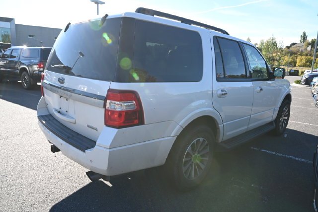 Used 2017 White Ford XLT image 4
