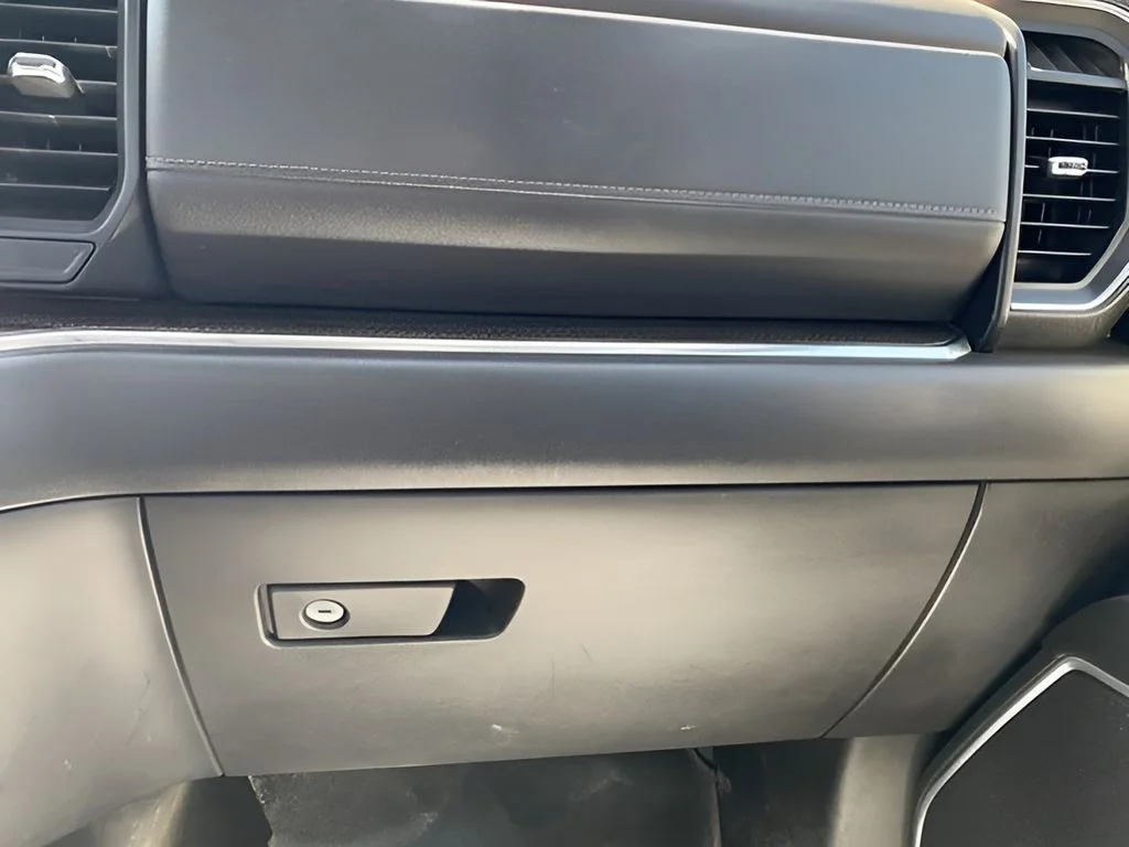 Used 2024 White Chevrolet LT image 31