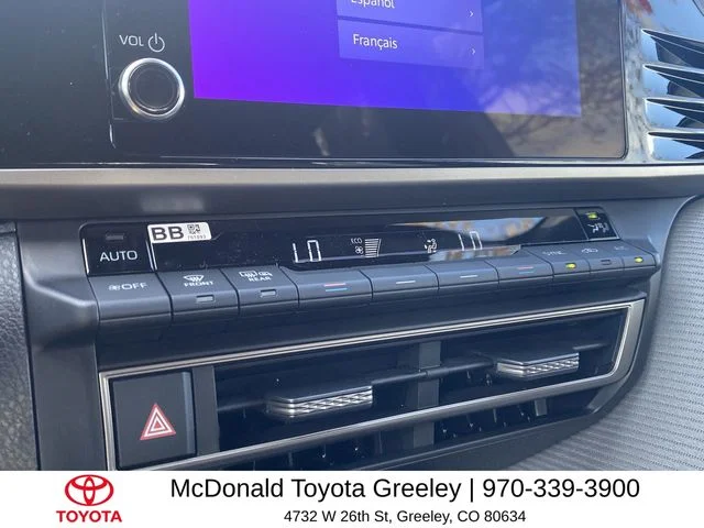 2025 Toyota Camry SE - Photo 18
