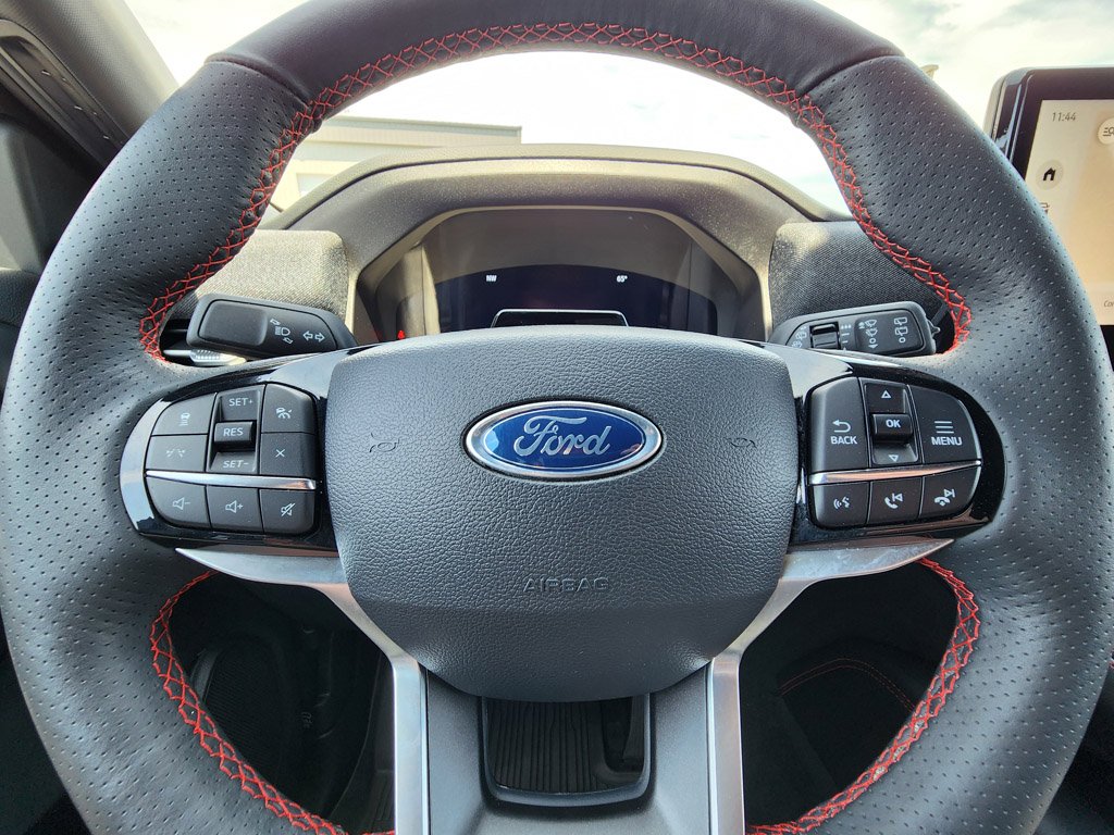 Used 2025 Rapid Red Metallic Tinted Clearcoat Ford ST-Line image 34