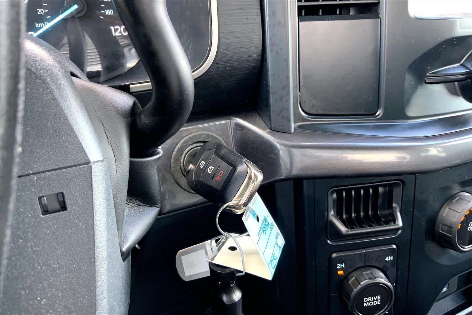 Used 2023 Atlas Blue Metallic Ford XL image 35
