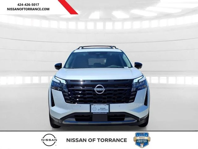 New 2026 Everest White Pearl TriCoat Nissan Platinum image 2