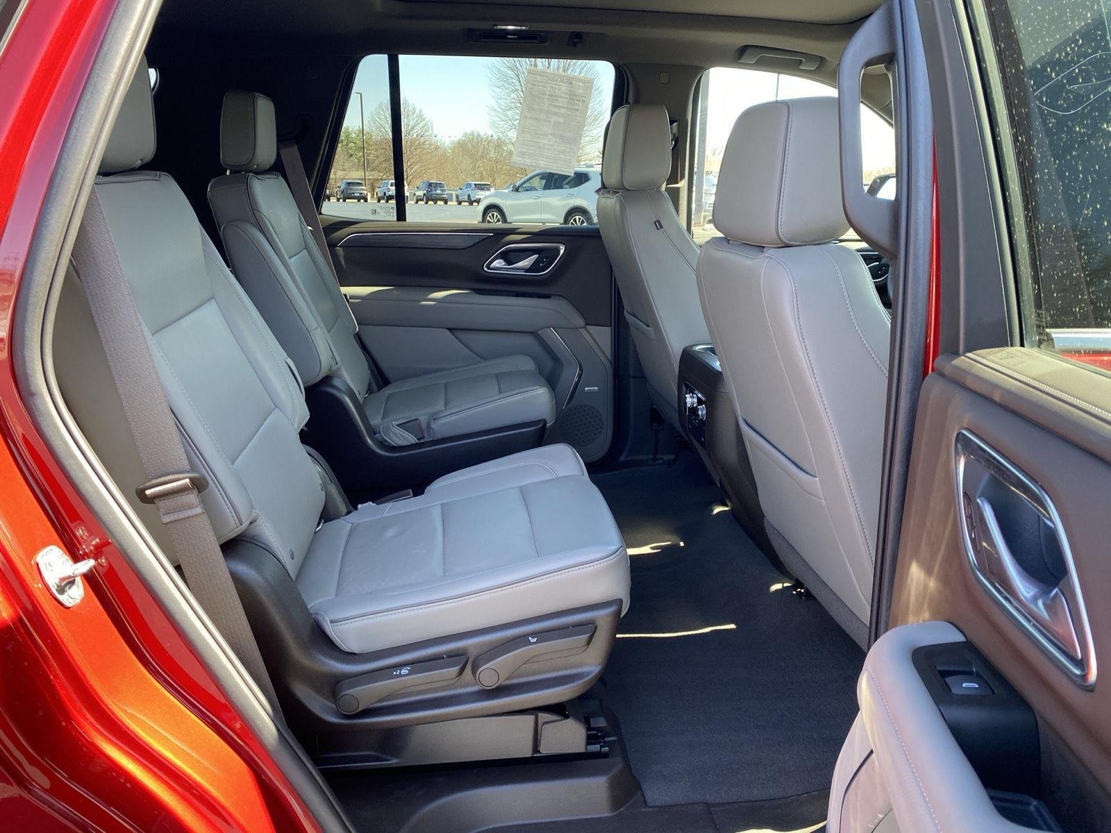 2022 GMC Yukon SLT - Photo 28