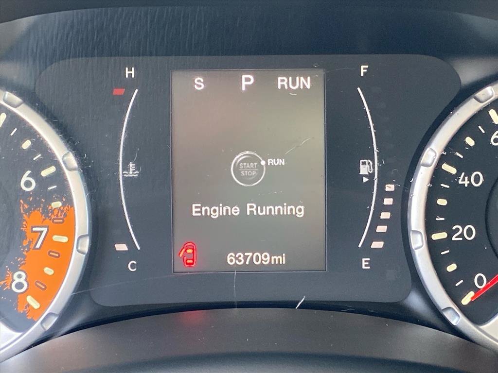 Used 2017 Glacier Metallic Jeep Latitude image 20