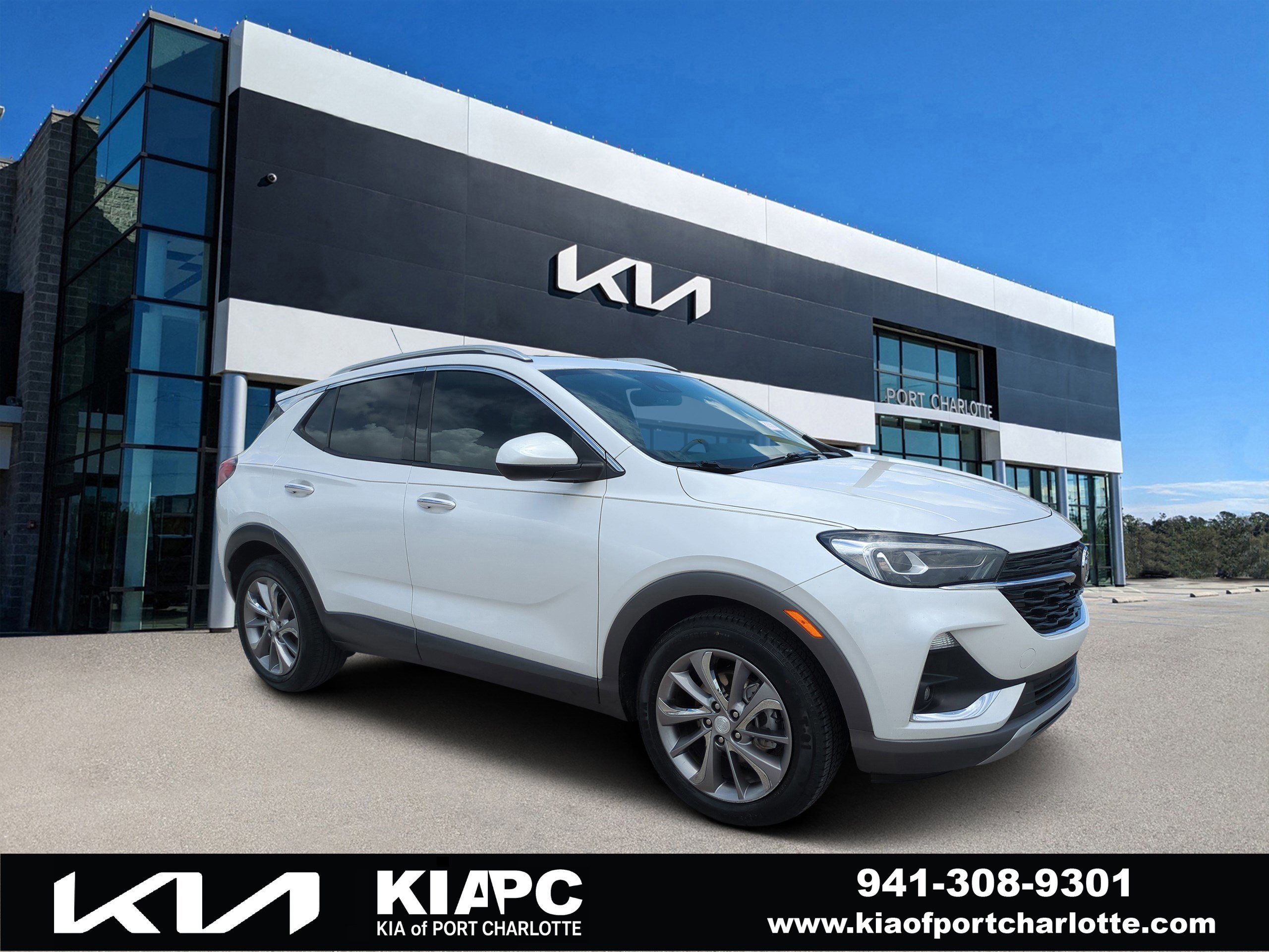 2023 Buick Encore GX Essence's photo