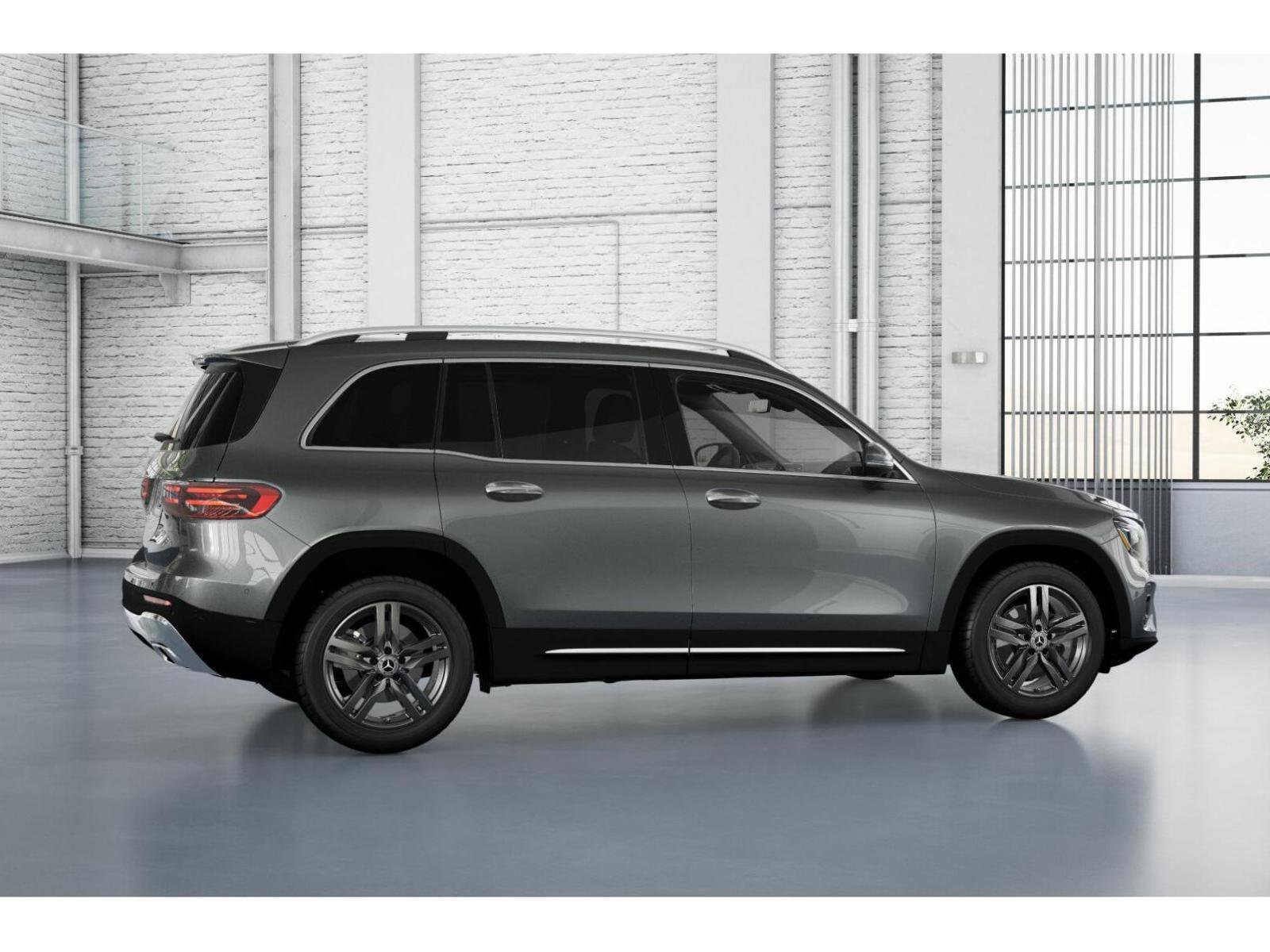 New 2026 Mountain Grey Metallic Mercedes-Benz GLB 250 4MATIC® SUV image 18
