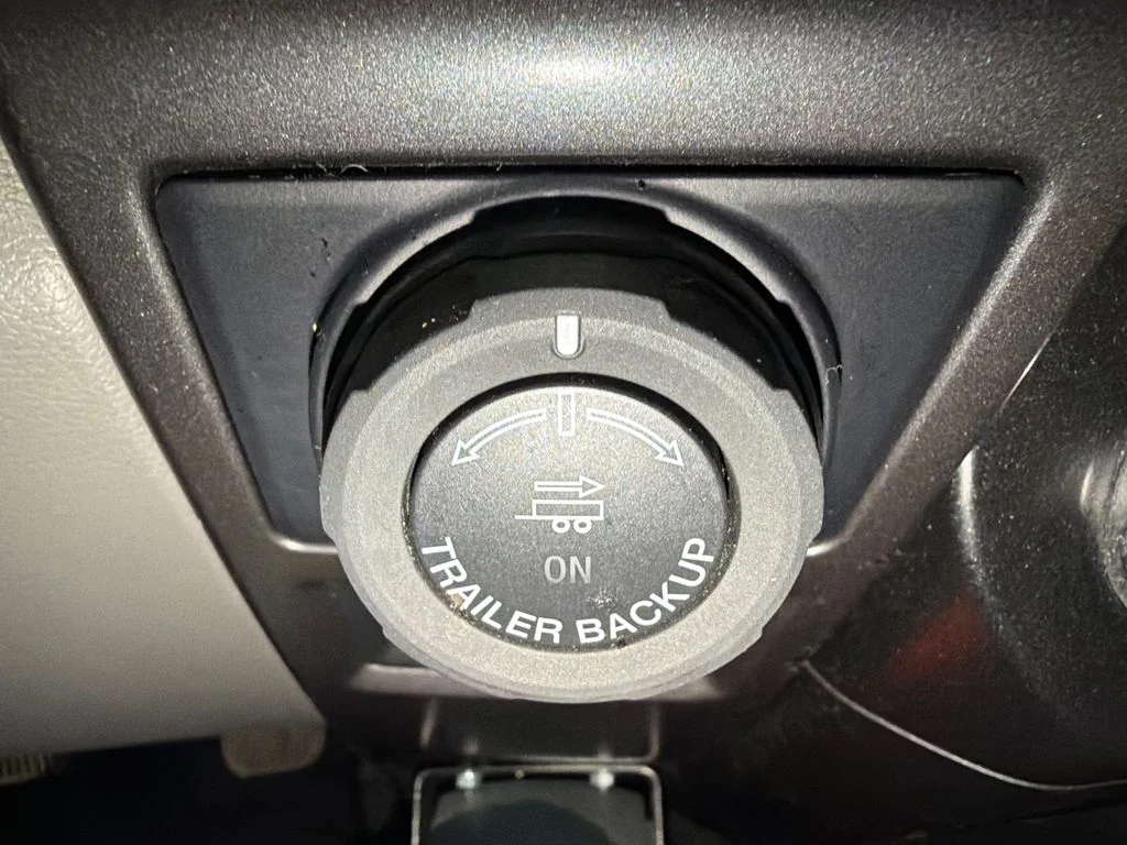 Used 2017 LIGHTNING BLUE Ford XLT image 29