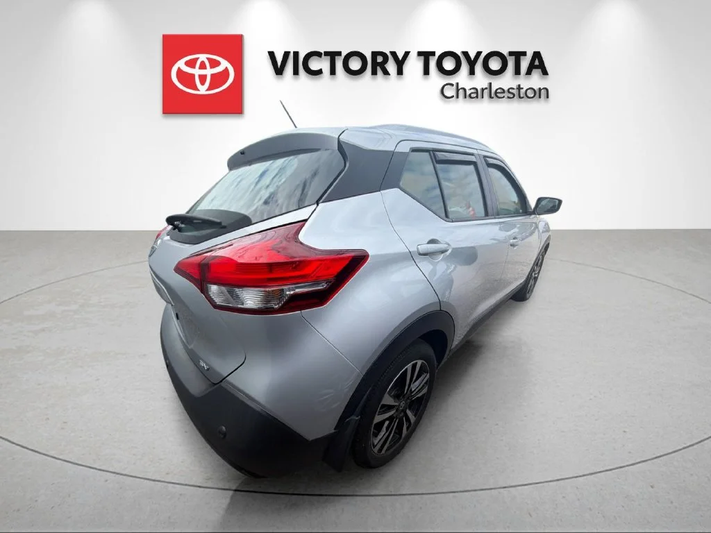 Used 2020 Silver Nissan SV image 7