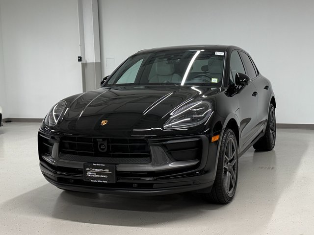 2025 Porsche Macan T