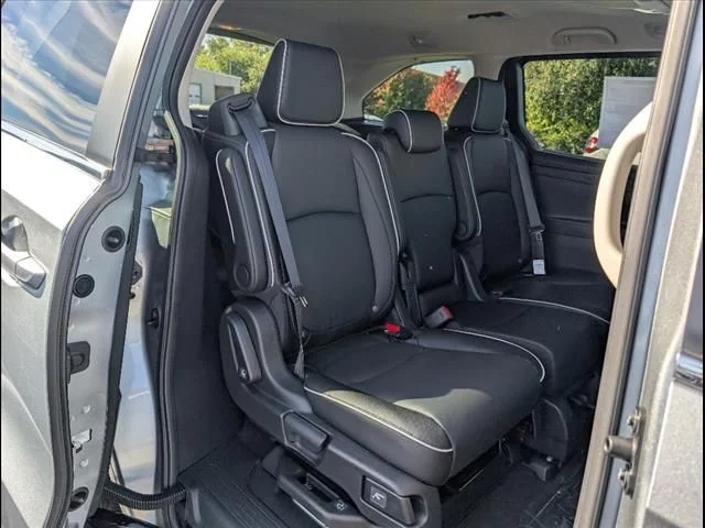 2026 Honda Odyssey Touring - Photo 26