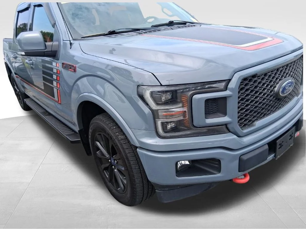 Used 2019 Black Ford Lariat image 2