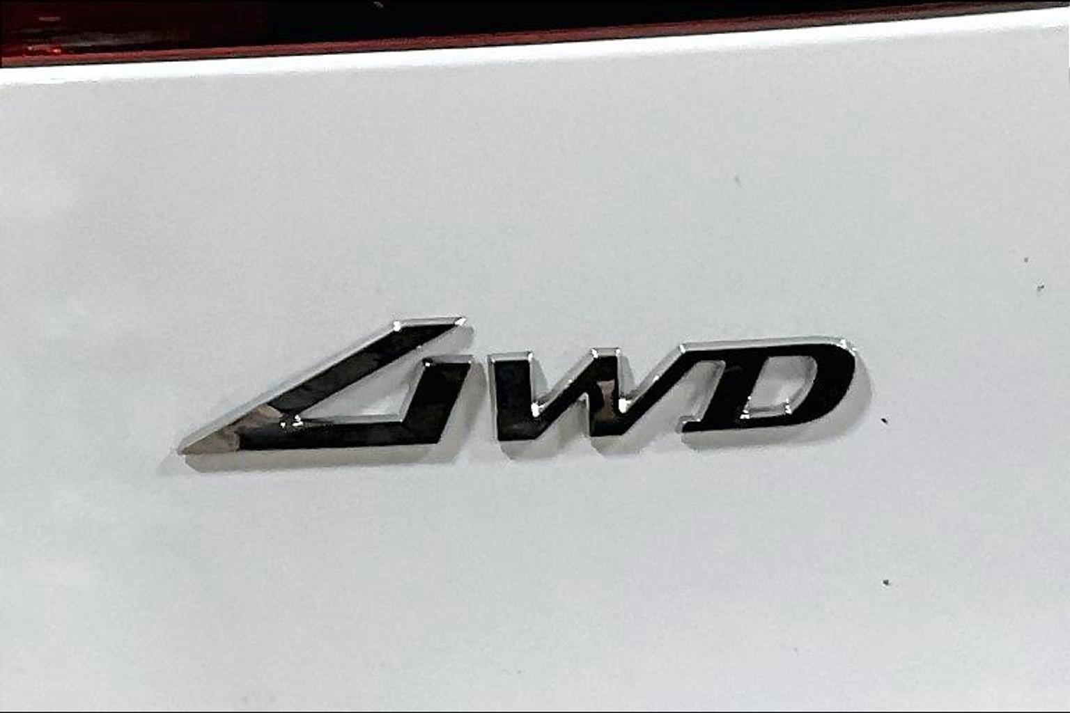 New 2026 Uyuni White Genesis 2.5T image 10