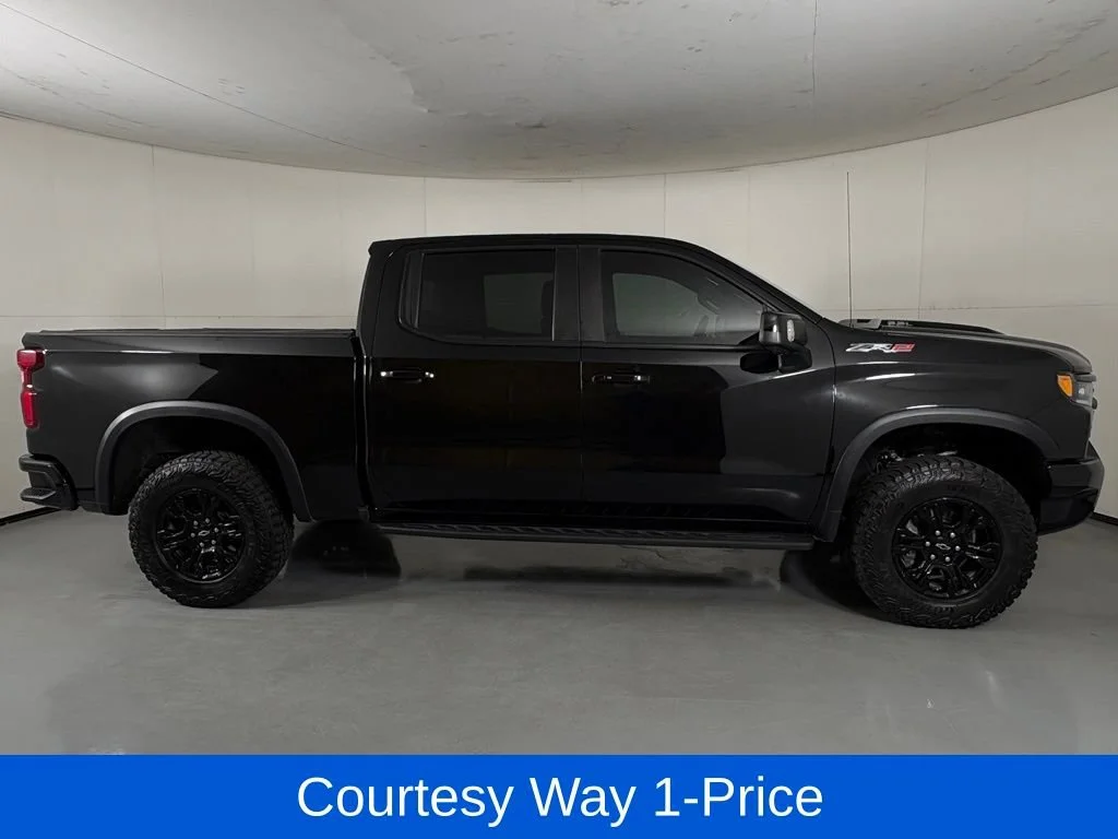 Used 2022 Black Chevrolet ZR2 image 12