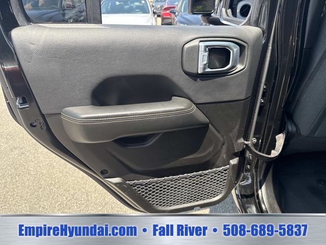 2025 Jeep Wrangler 4-Door Sahara - Photo 16