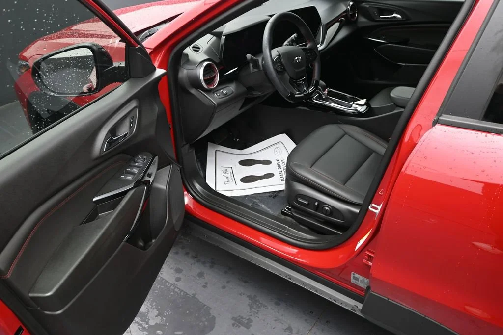Used 2026 Red Chevrolet 2RS image 23