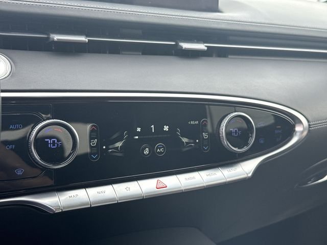 Used 2023 White Genesis 2.5T image 18