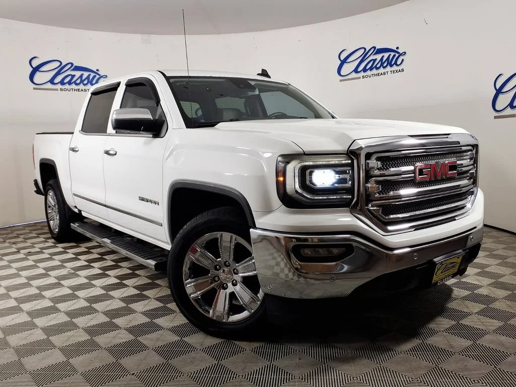Used 2017 SUMMIT WHITE GMC SLT image 1