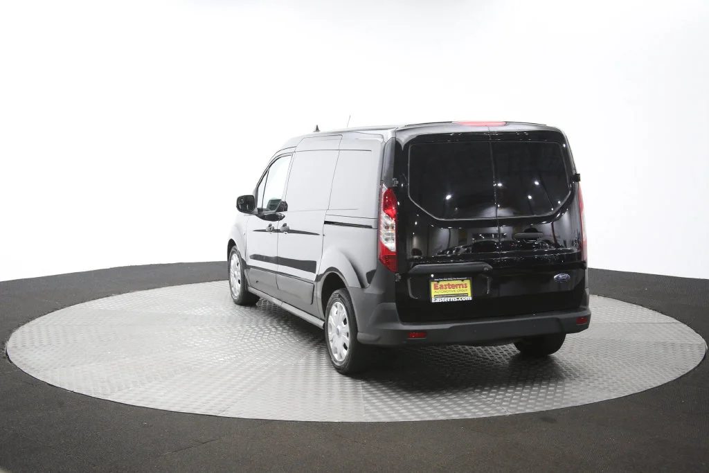 Used 2022 Black Ford XL image 62
