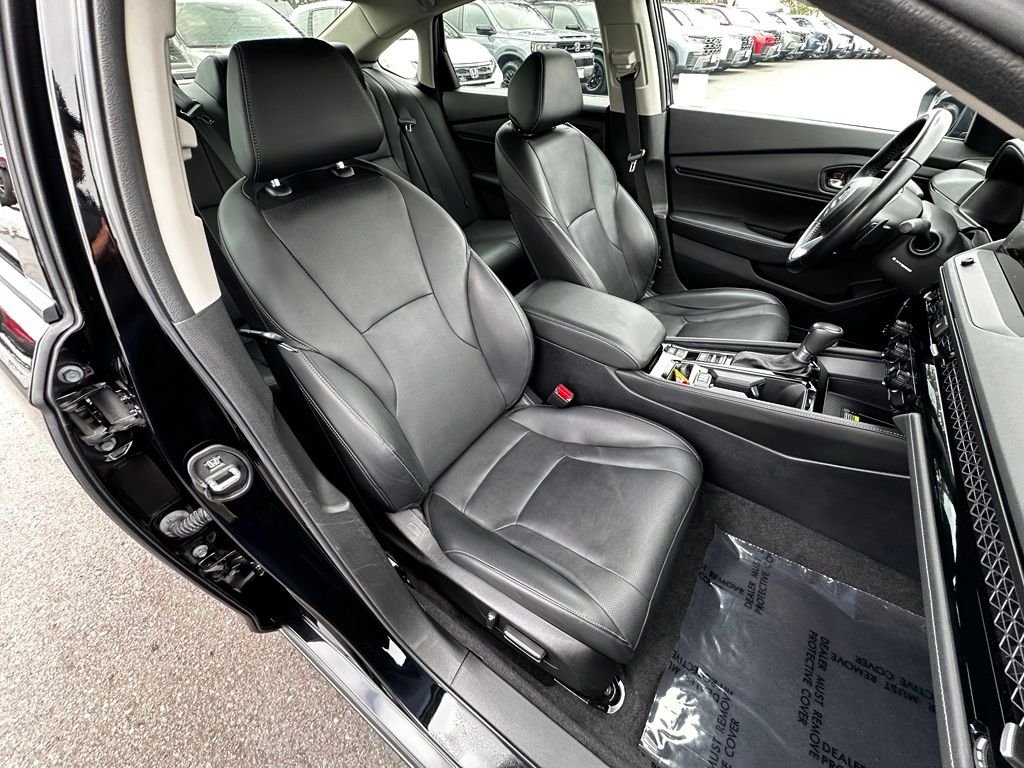 Used 2023 Black Honda Touring image 12