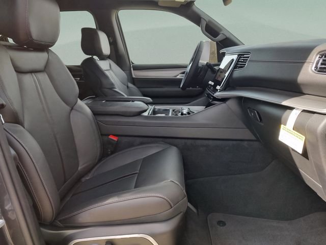 2025 Jeep Wagoneer Series I - Photo 30
