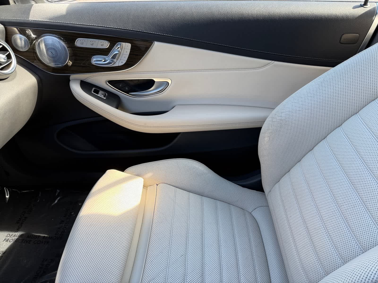 Used 2017 designo Diamond White Metallic Mercedes-Benz AMG® C 43 image 27