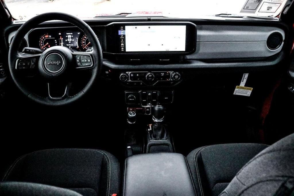 2025 Jeep Wrangler 4-Door Willys - Photo 22