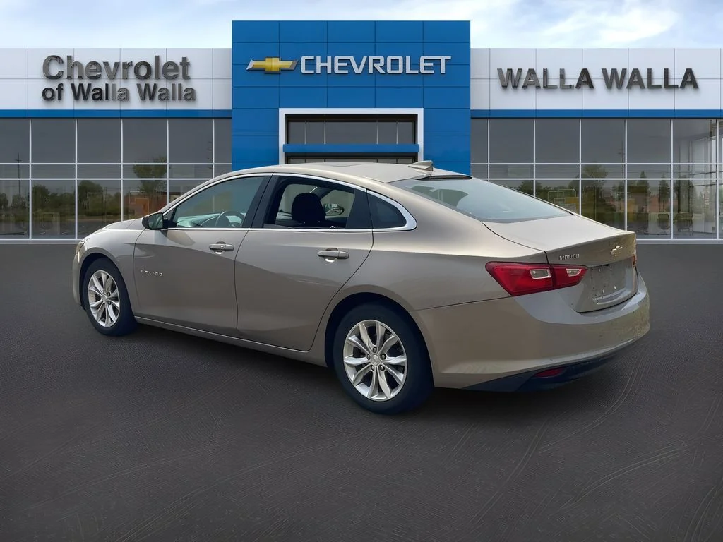 Used 2023 Mineral Gray Metallic Chevrolet LT image 5
