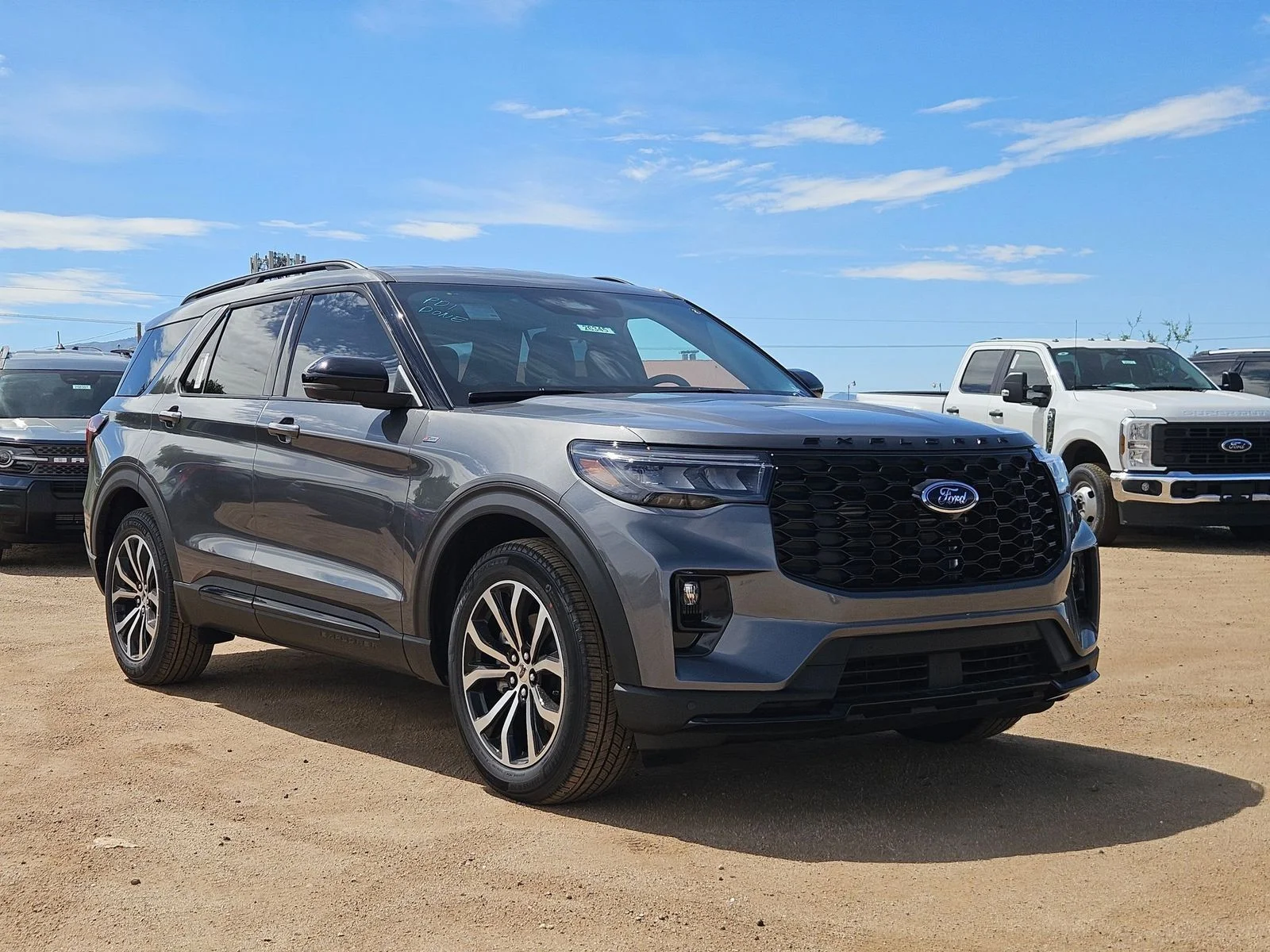 New 2026 Carbonized Gray Metallic Ford ST-Line image 3