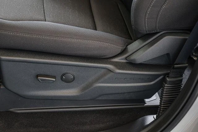 New 2026 Avalanche Ford XLT image 12