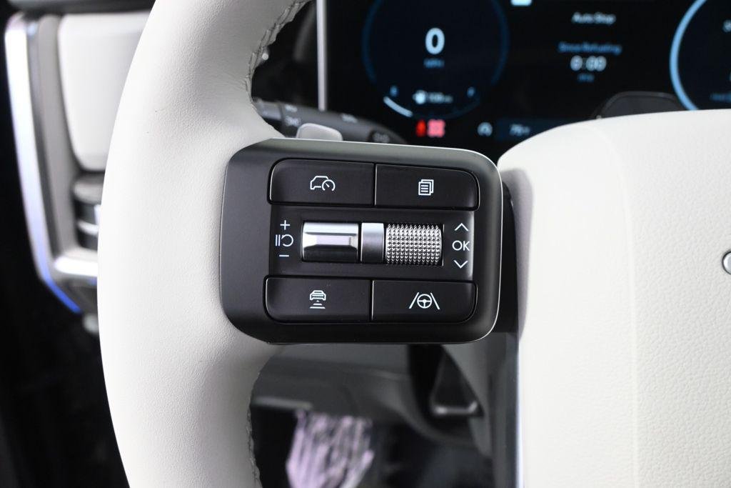 New 2026 Phantom Black Hyundai Limited AWD image 33