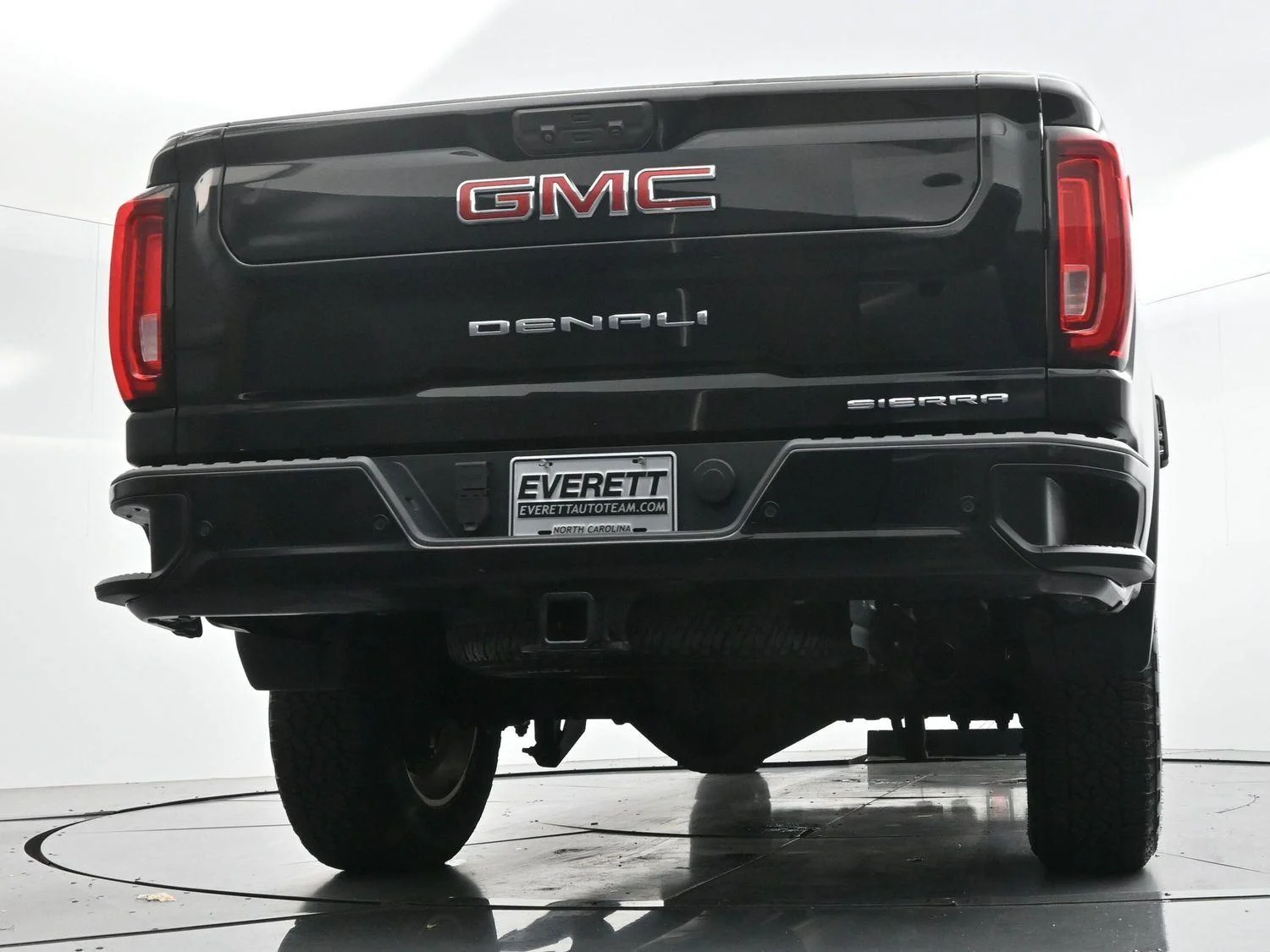 Used 2020 Onyx Black GMC Denali image 50