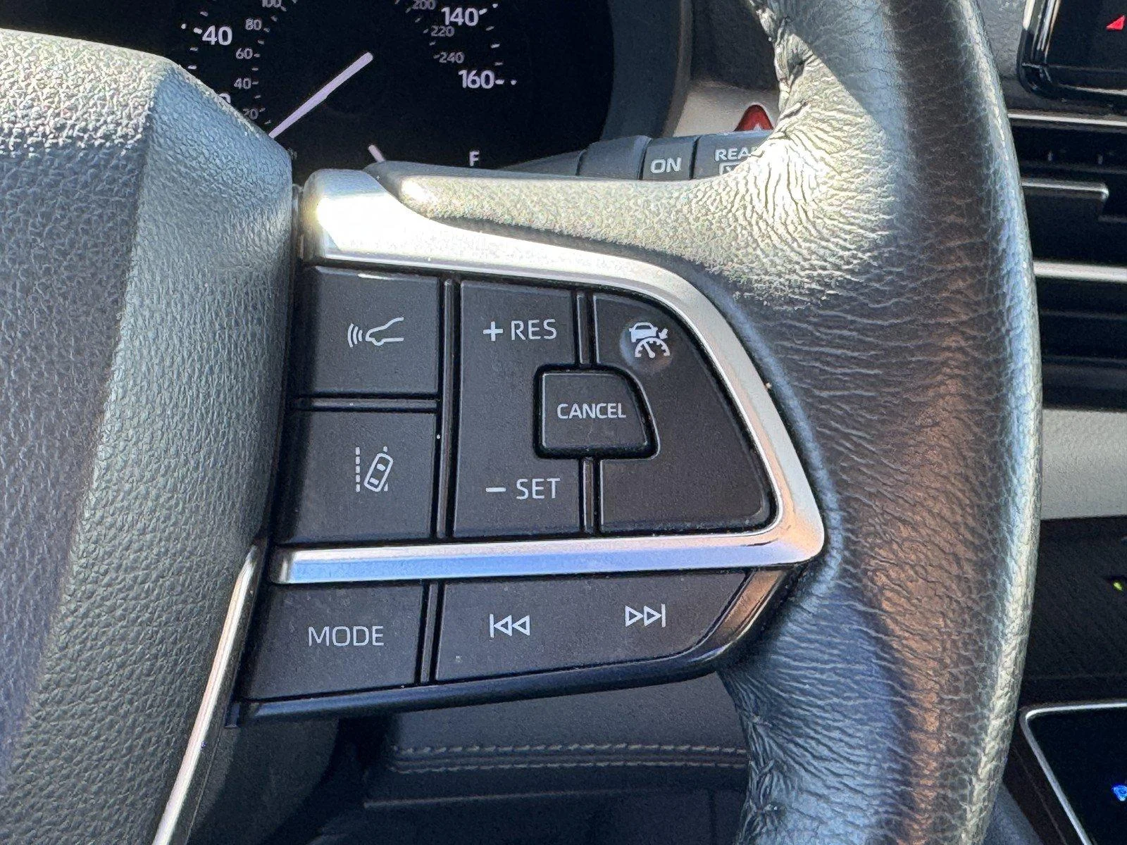 Used 2021 Blizzard Pearl Toyota XLE image 23