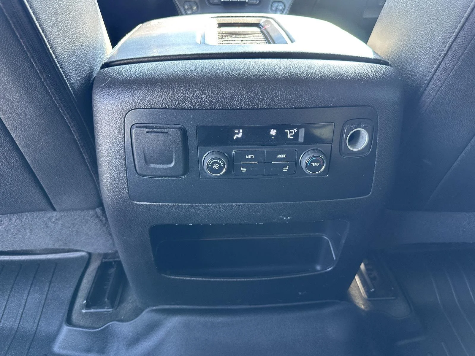 Used 2017 Black Chevrolet Premier image 25