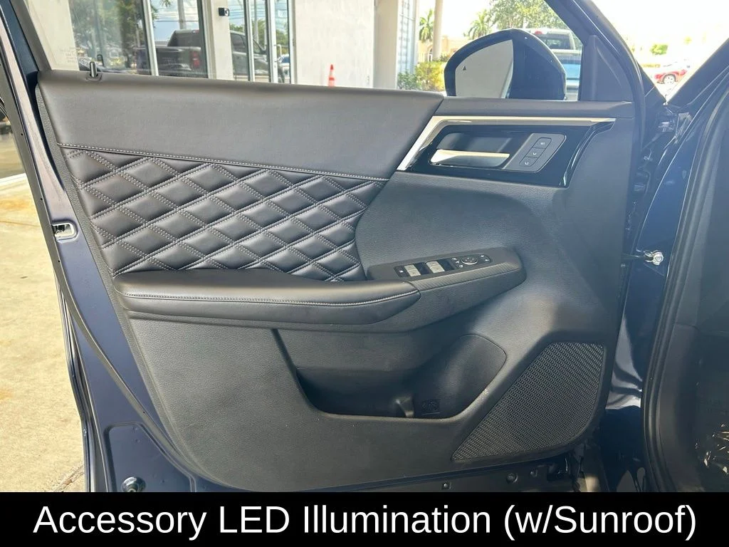 Used 2024 Blue Mitsubishi SEL Black Edition image 38