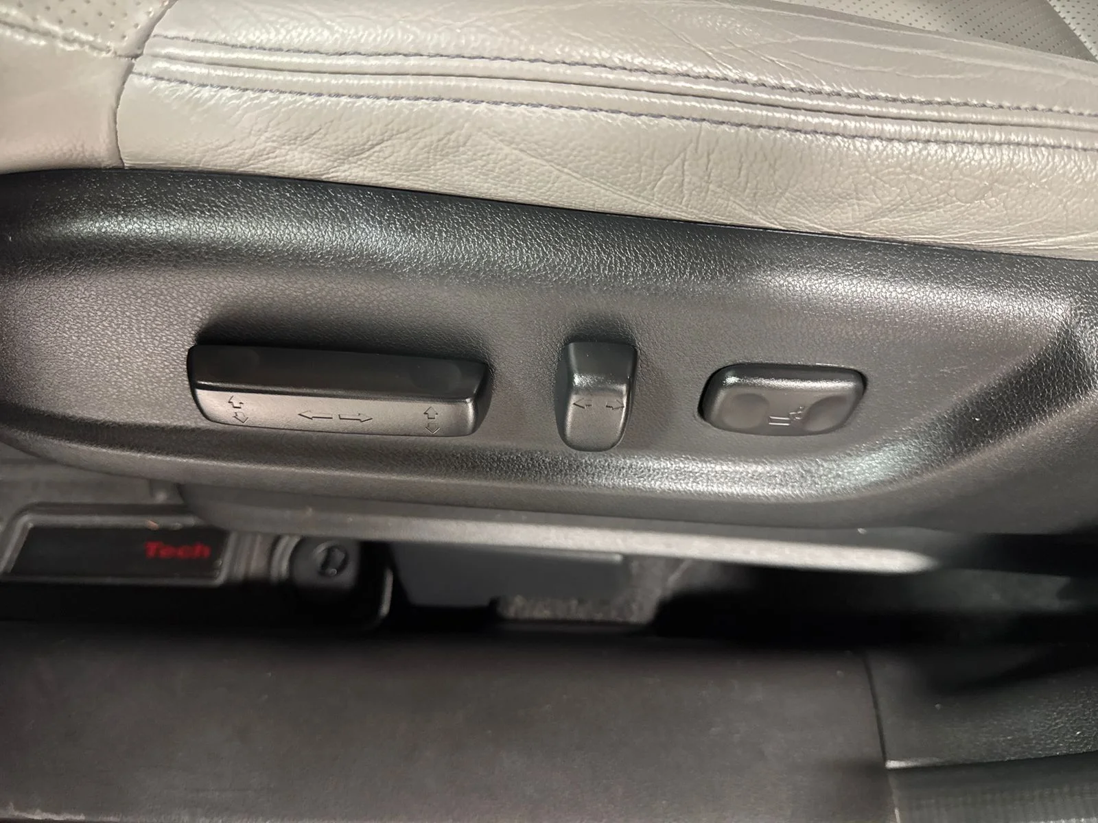Certified Used 2016 Modern Steel Metallic Honda Touring image 15