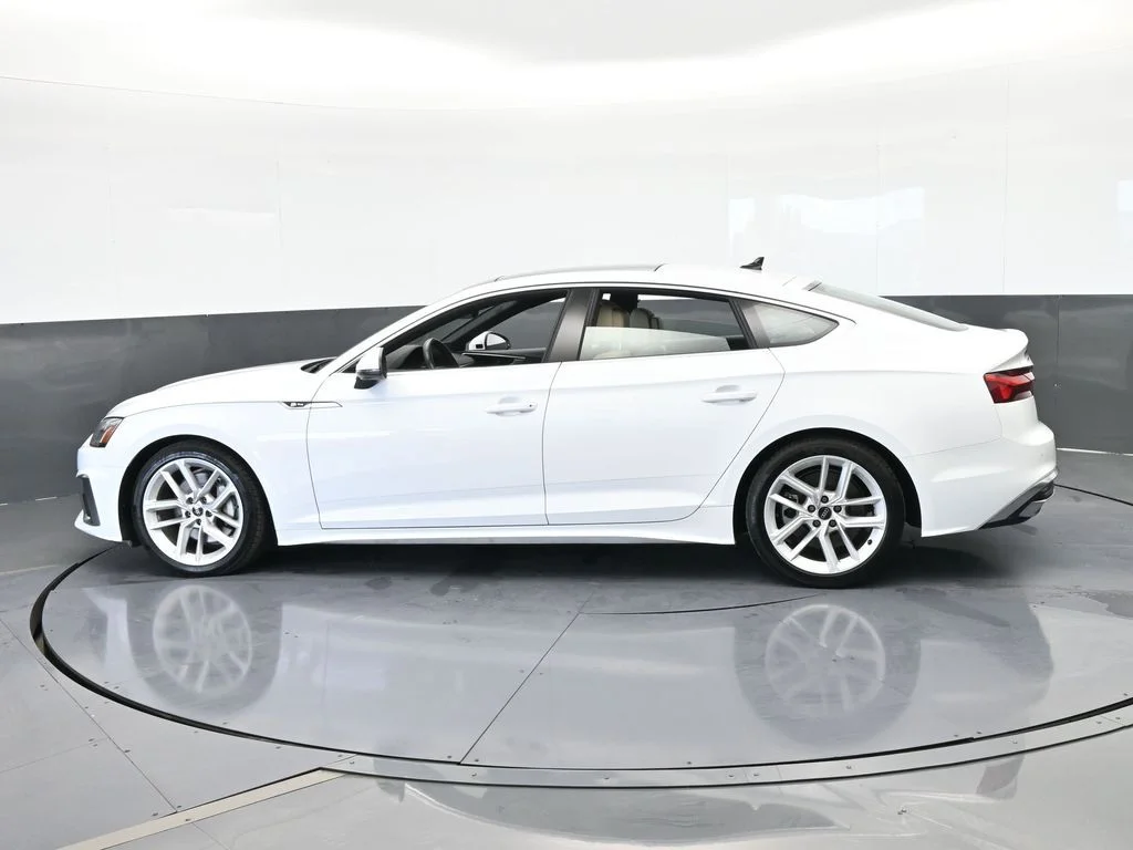Used 2024 Glacier White Metallic Audi 45 S line Premium Plus image 3