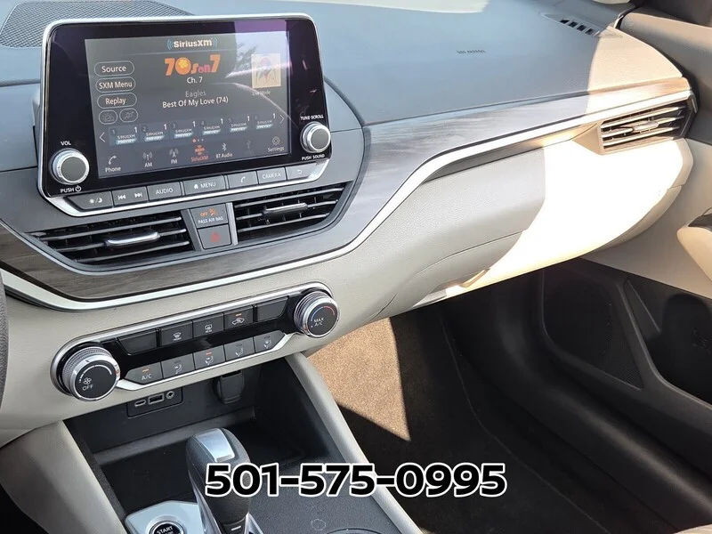 Used 2025 Super Black NISSAN SV FWD image 26
