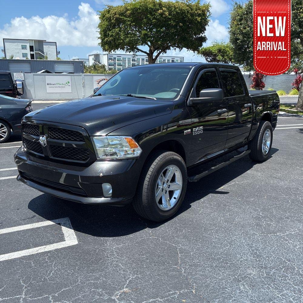 2017 RAM 1500 Express Crew Cab 5'7's photo