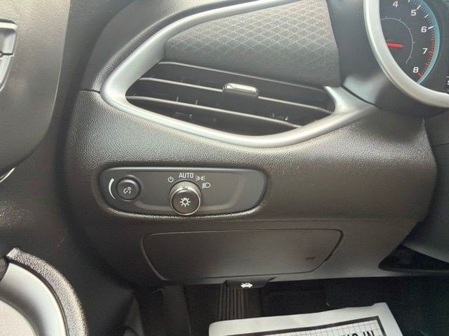 Used 2024 Sterling Gray Metallic Chevrolet LT image 27