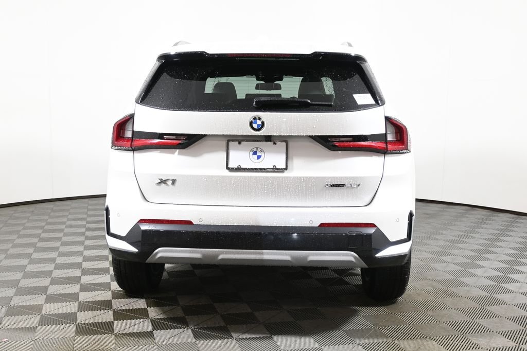 New 2026 White Metallic BMW xDrive28i image 6