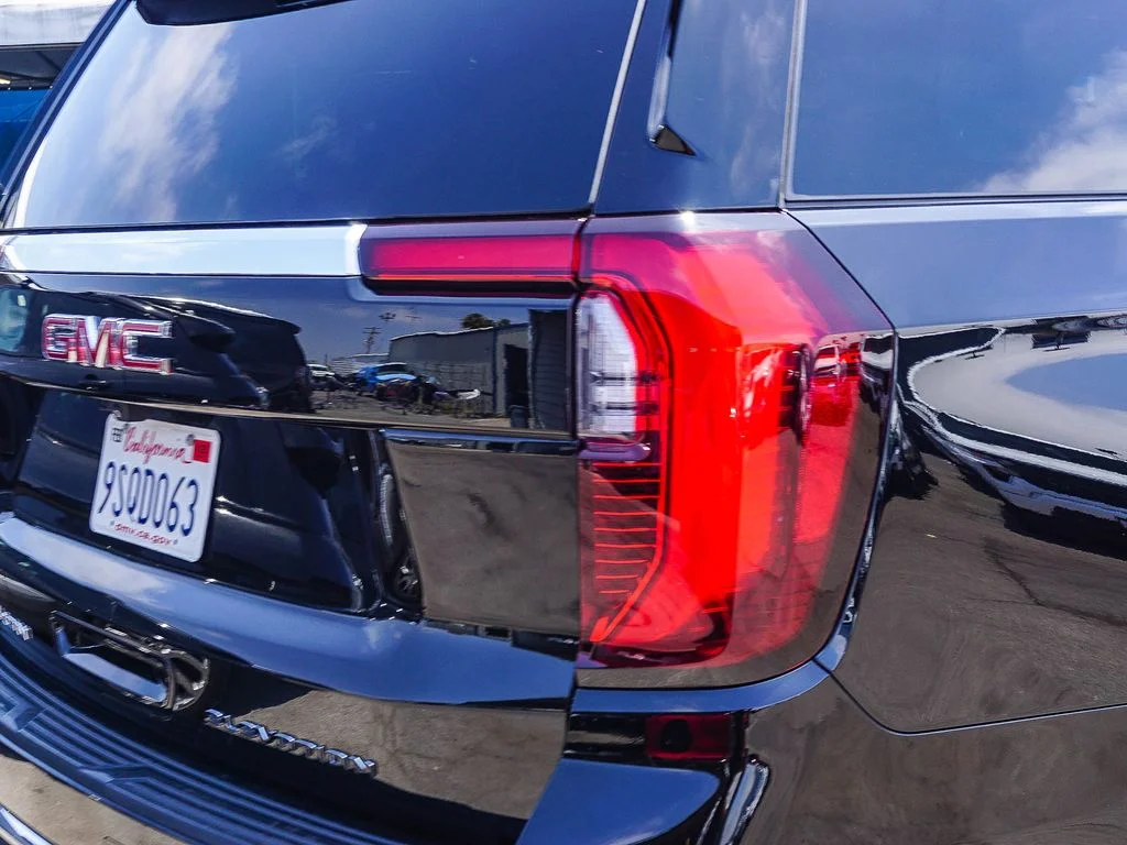 Used 2025 Black GMC Elevation image 7