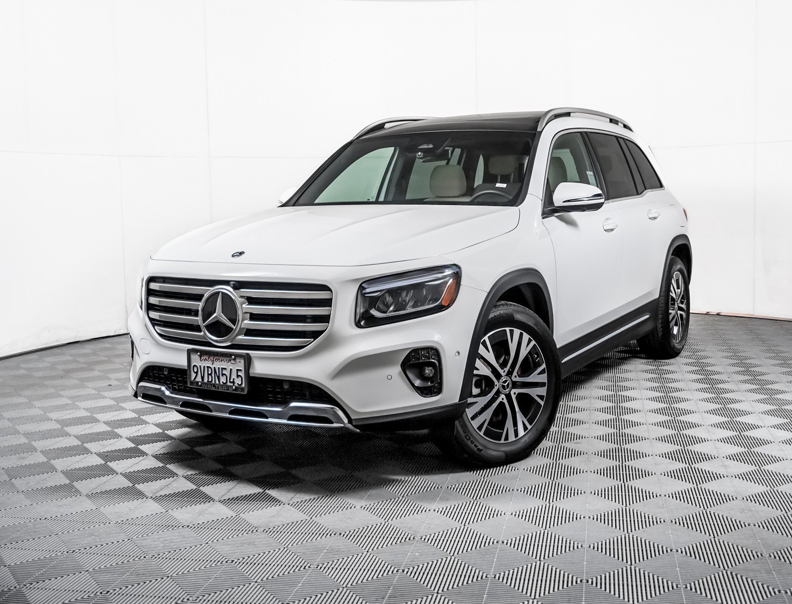 2026 Mercedes-Benz GLB GLB 250's photo