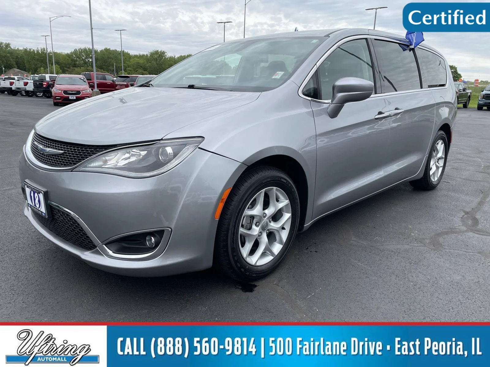 2018 Chrysler Pacifica Touring Plus's photo