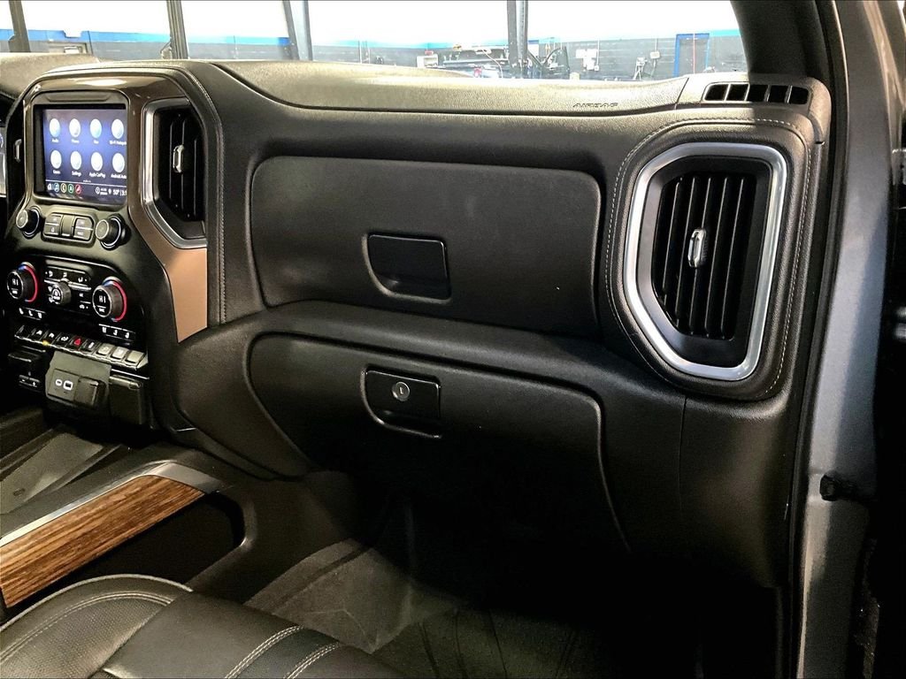 Used 2022 Gray Chevrolet High Country image 13
