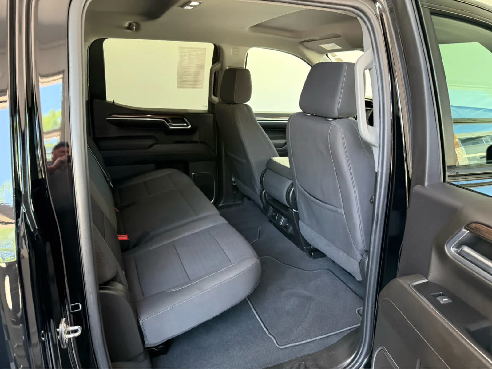 Used 2022 Black Chevrolet LT image 9